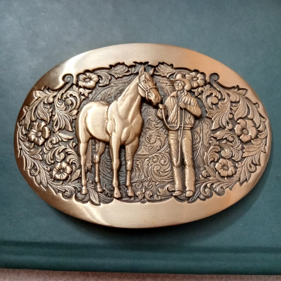 Award Design Medals Vintage Brass Belt Buckle First Edition - Picture 2 of 3